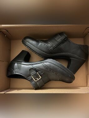 Josef Seibel black leather shoes size 40 (9)